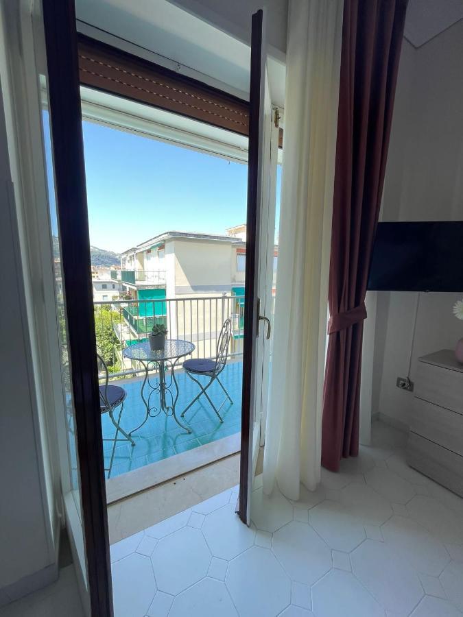 Appartement Emy House Sorrente Extérieur photo